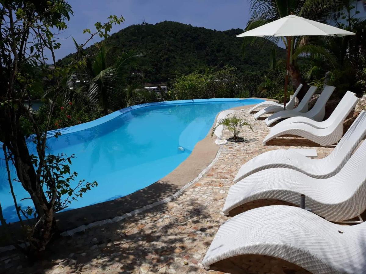 Al Faro Cosmio Palawan Resort 4*