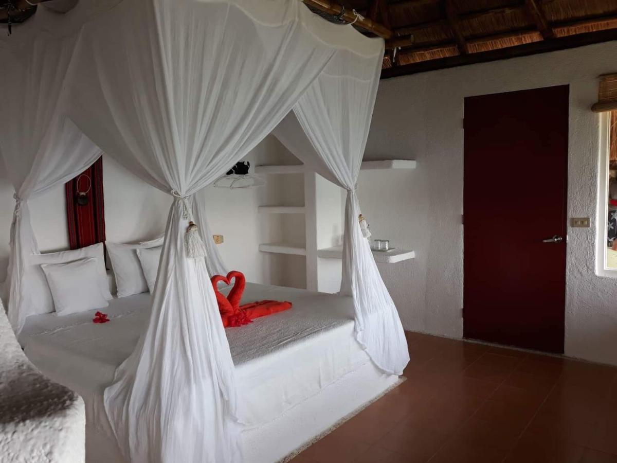 Al Faro Cosmio Palawan Resort 4*