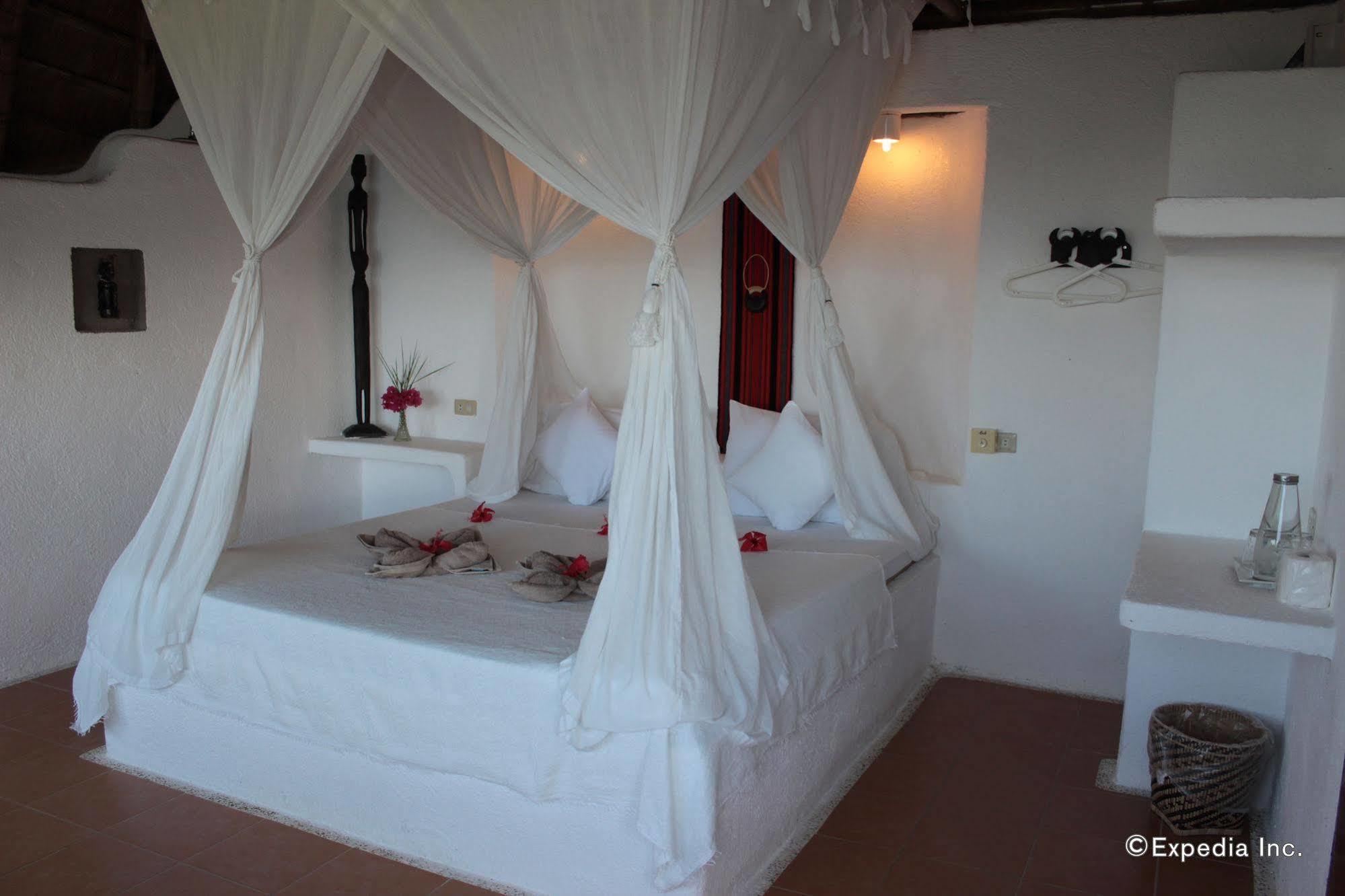 Resort Al Faro Cosmio Palawan
